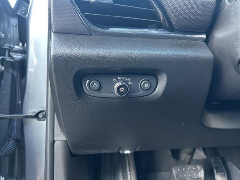 Certified 2019 Chevrolet Traverse Premier image 13