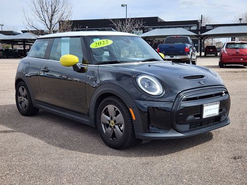Used 2022 MINI Cooper SE image 4