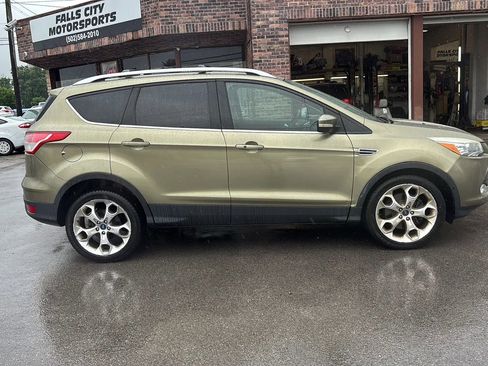 Used 2013 Ford Escape Titanium w/ Parking Technology Pkg FWD image 19