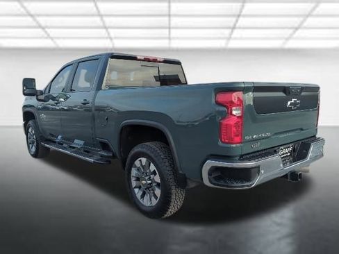 Used 2025 Chevrolet Silverado 2500 LT w/ Texas Edition image 2