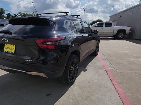 Certified 2025 Chevrolet Trax ACTIV w/ Driver Confidence Package FWD image 7