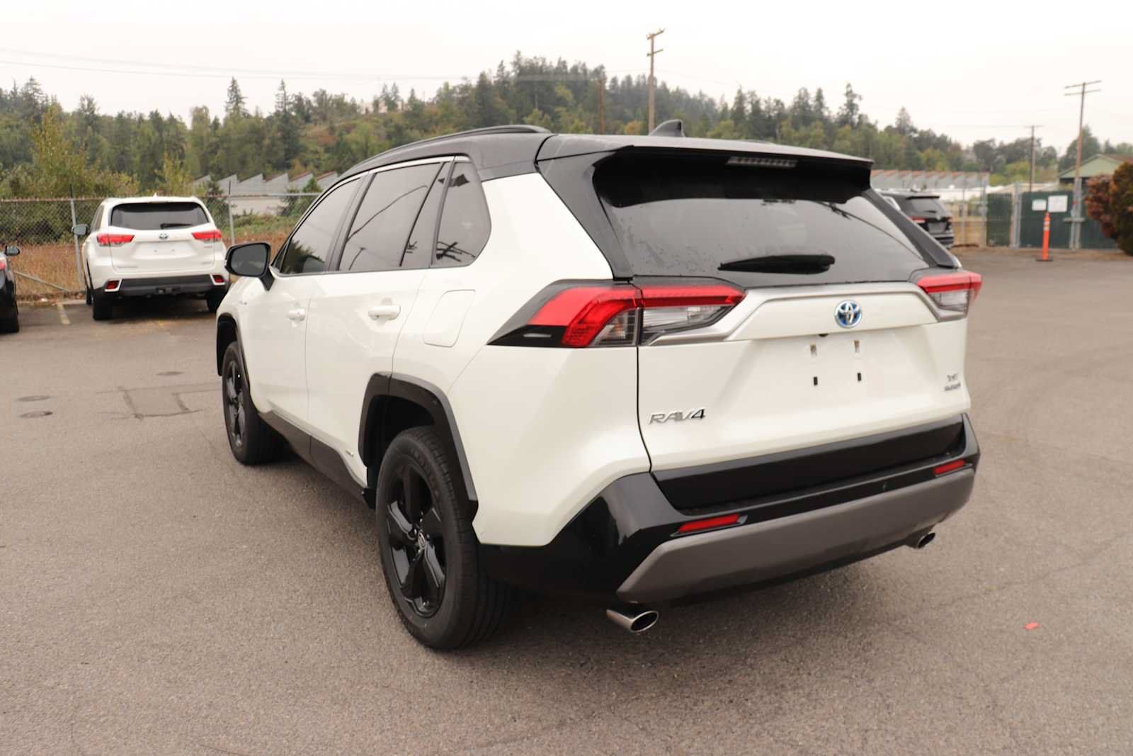 Used 2020 Toyota RAV4 XSE AWD/4WD image 7