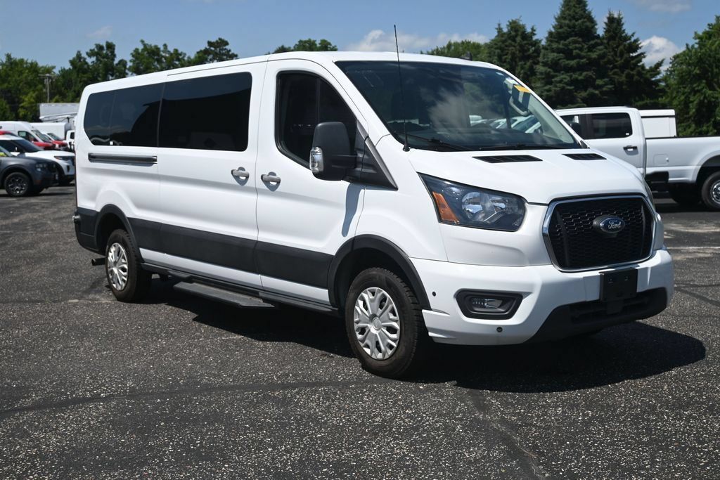 Used 2024 Ford Transit 350 XLT RWD image 2
