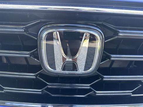 Used 2024 Honda CR-V EX image 10