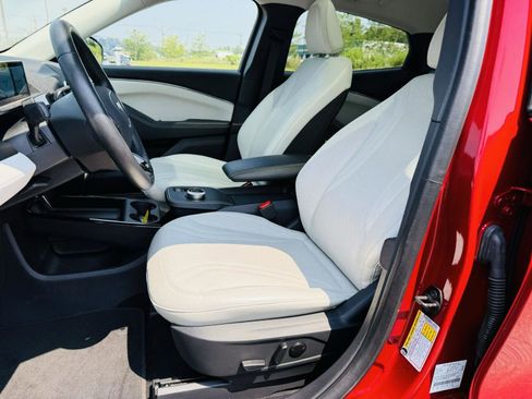 Used 2021 Ford Mustang Mach-E Premium image 16