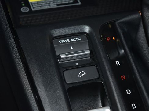 Used 2025 Honda CR-V Sport Touring image 17