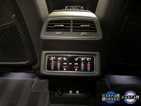 Used 2024 Audi Q8 e-tron Premium Plus image 76