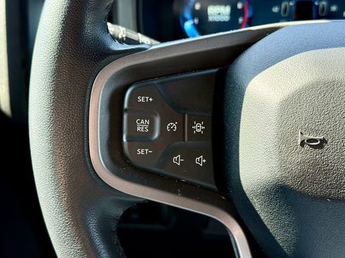 Used 2025 Ford Bronco Big Bend image 16
