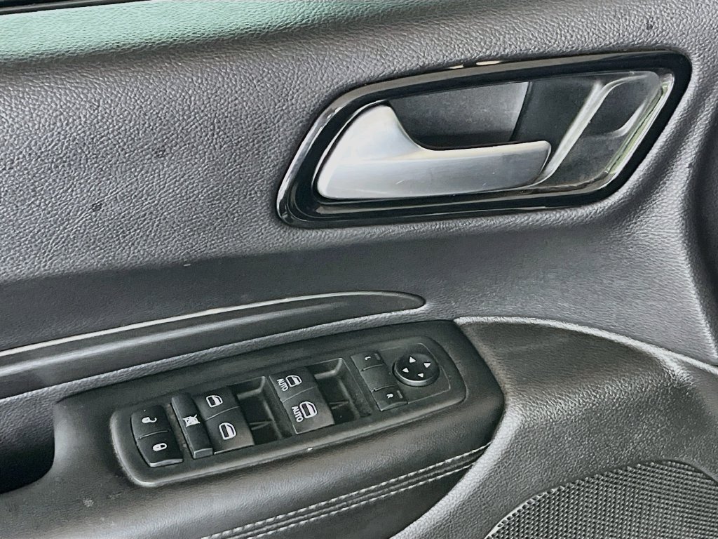 Used 2021 Dodge Durango SXT RWD image 17