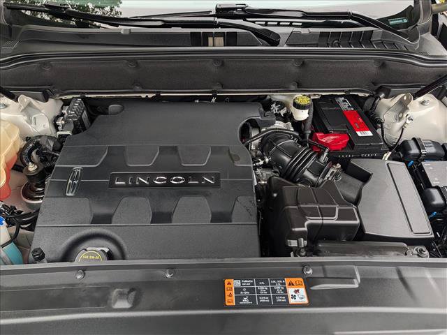 Used 2018 Lincoln MKX Reserve w/ Driver Assistance Package FWD image 11