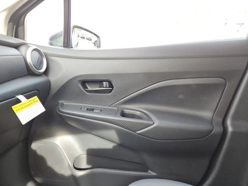 New 2025 Nissan Versa S image 32