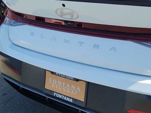 New 2026 Hyundai Elantra SEL Sport FWD image 22