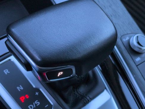 Used 2023 Audi A4 2.0T Premium image 24