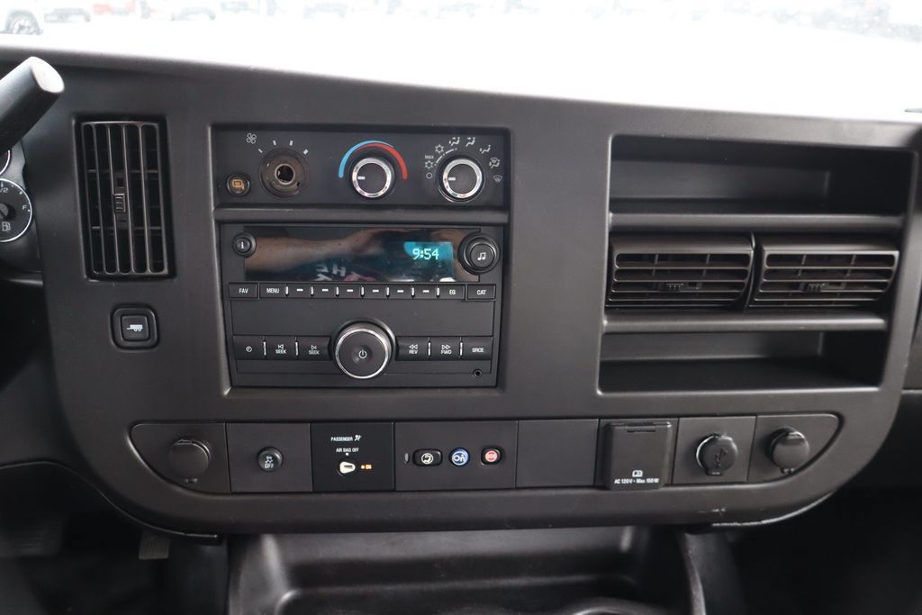 Used 2019 Chevrolet Express 2500 w/ Driver Convenience Package RWD image 11