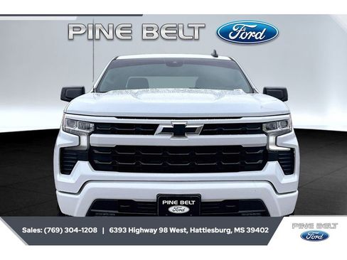 Used 2024 Chevrolet Silverado 1500 RST RWD image 3