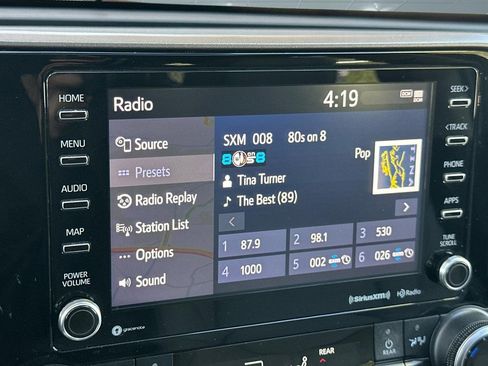 Used 2022 Toyota Highlander XLE FWD image 23