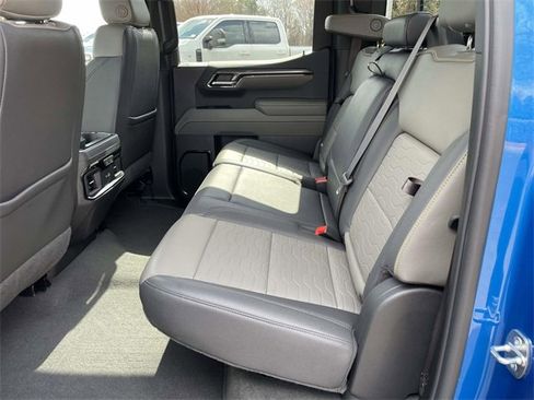 Used 2024 Chevrolet Silverado 1500 ZR2 w/ Technology Package image 26