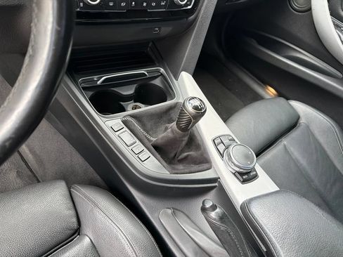 Used 2017 BMW 340i Sedan RWD image 2