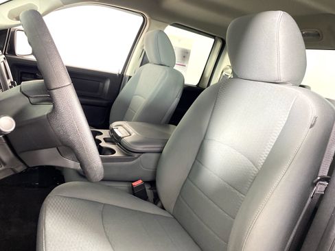 Used 2017 RAM 1500 Express AWD/4WD image 15