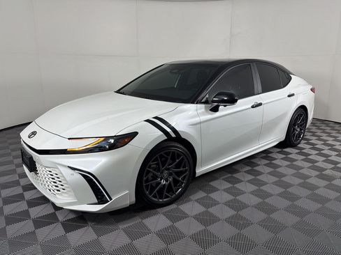 Used 2025 Toyota Camry XSE w/ Premium Plus Package AWD/4WD image 1
