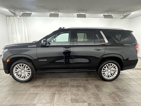 Used 2024 Chevrolet Tahoe High Country image 3