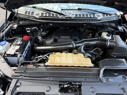 Used 2018 Ford F150 Raptor w/ Equipment Group 802A Luxury AWD/4WD image 26