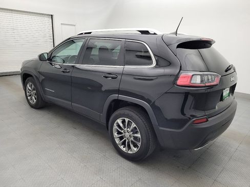 Used 2021 Jeep Cherokee Latitude Lux FWD image 3