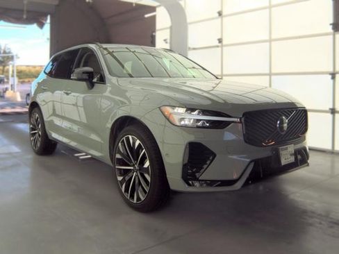 Used 2026 Volvo XC60 B5 Ultra AWD/4WD image 3