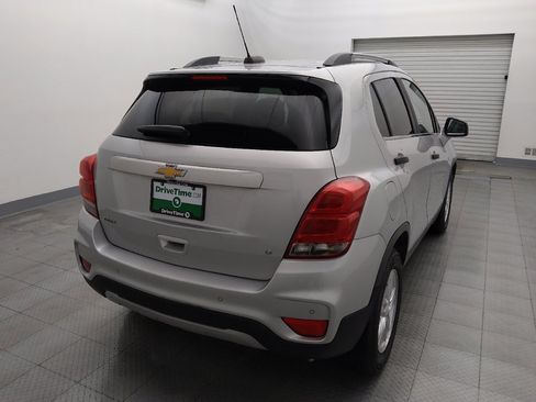 Used 2017 Chevrolet Trax LT w/ Driver Confidence Package FWD image 7