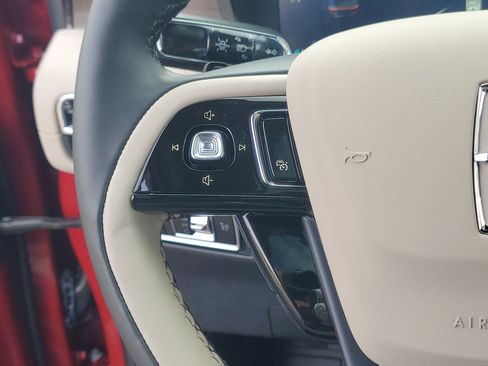 New 2026 Lincoln Corsair Reserve image 17