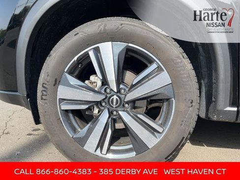 Certified 2026 Nissan Rogue SL AWD/4WD image 12