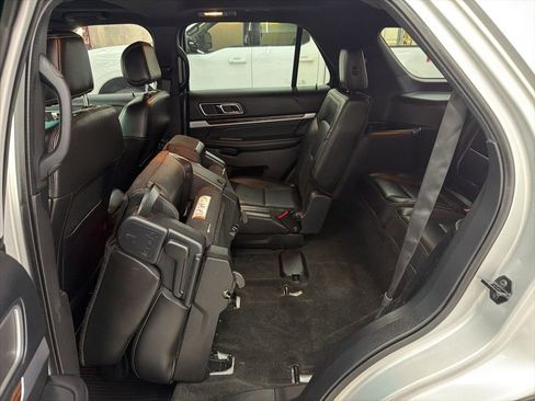 Used 2016 Ford Explorer Limited w/ Equipment Group 301A FWD image 27