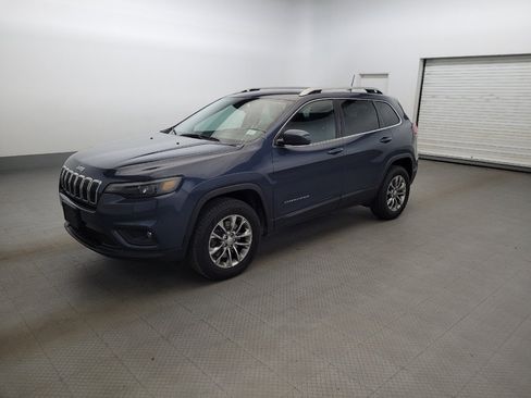 Used 2021 Jeep Cherokee Latitude Lux AWD/4WD image 2
