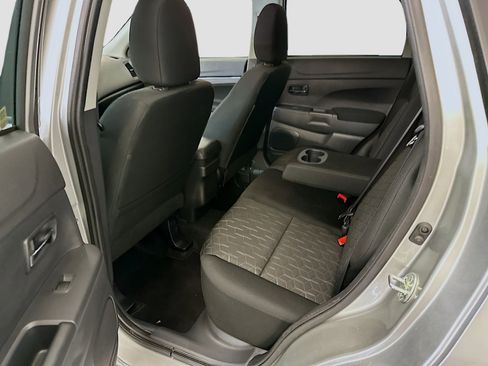 Used 2025 Mitsubishi Outlander Sport ES image 28