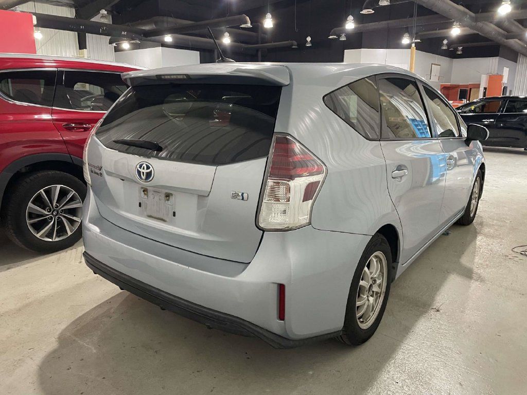 Used 2015 Toyota Prius V Three FWD image 6