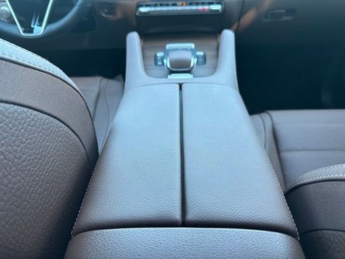 New 2026 Mercedes-Benz GLS 450 4MATIC image 40