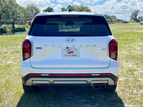 Used 2023 Hyundai Palisade Limited w/ Cargo Package image 5