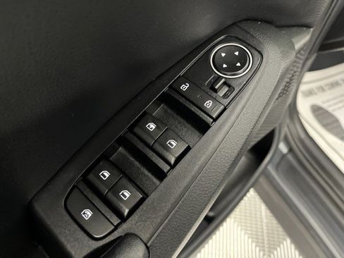 Used 2023 Kia Seltos S FWD image 27