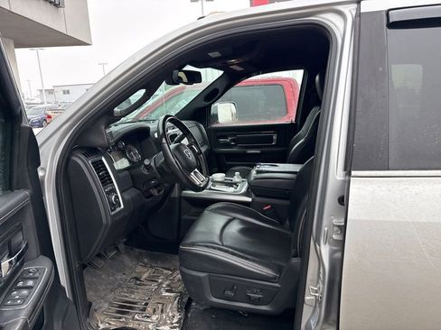 Used 2017 RAM 3500 Laramie Longhorn image 21