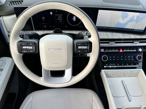 Used 2024 Hyundai Santa Fe Calligraphy image 13