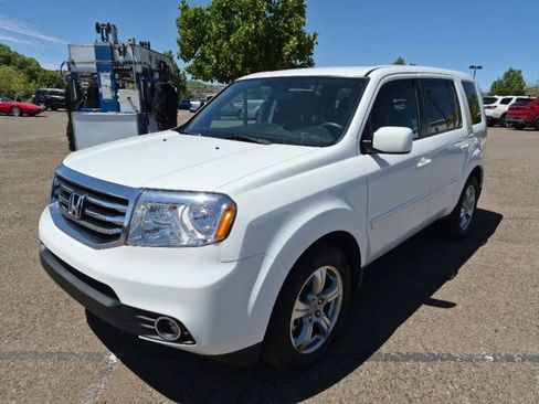 Used 2015 Honda Pilot EX image 2