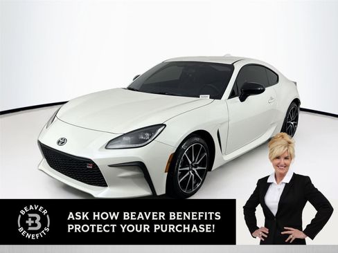 Certified 2025 Toyota GR86 image 1