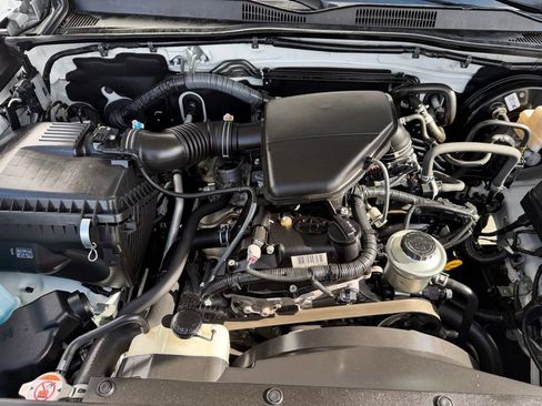 Used 2019 Toyota Tacoma SR w/ SR Convenience Package image 13