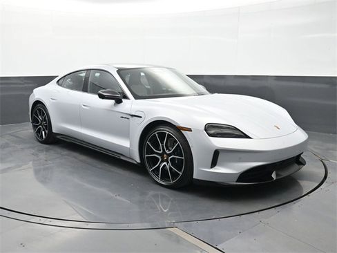 New 2026 Porsche Taycan image 26