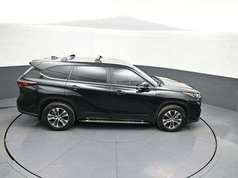 Used 2026 Toyota Highlander XLE image 39