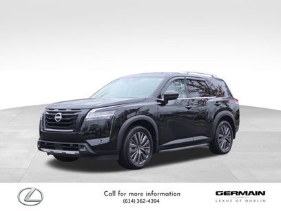 Used 2023 Nissan Pathfinder SL w/ SL Premium Package