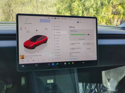Used 2025 Tesla Model 3 Long Range image 24