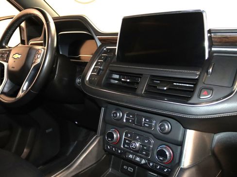 Used 2023 Chevrolet Suburban Premier AWD/4WD image 64