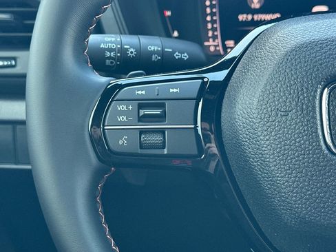 New 2026 Honda Pilot Sport image 30