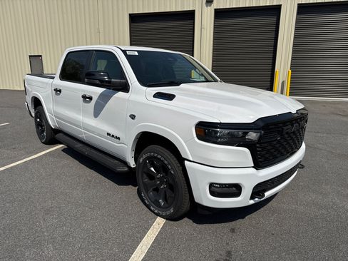 New 2026 RAM 1500 Big Horn AWD/4WD image 4